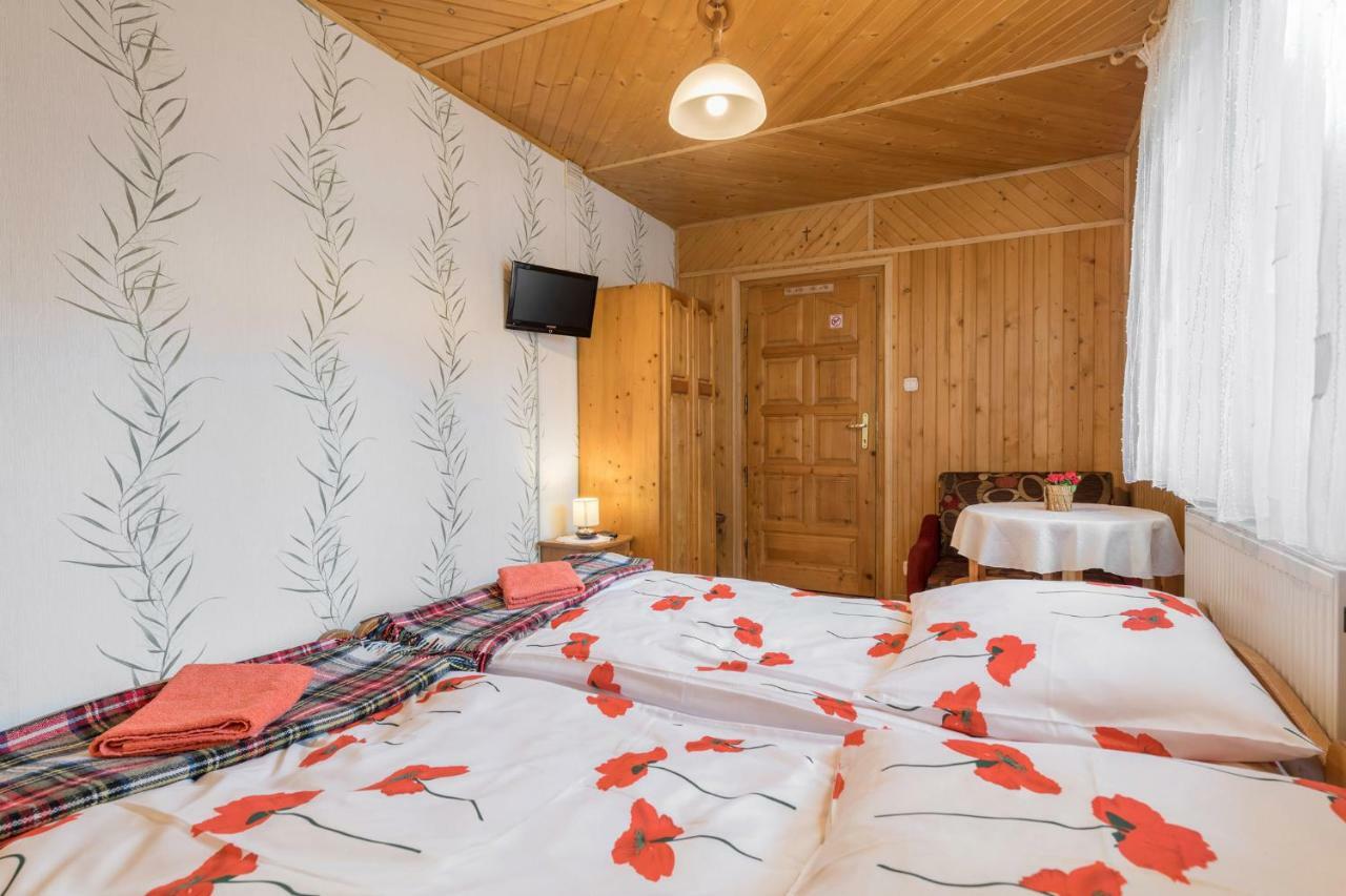 Pokoje Goscinne Baron Zakopane Exterior foto